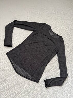 Lululemon Women's Long-Sleeve Crew Neck Top - Charcoal Gray